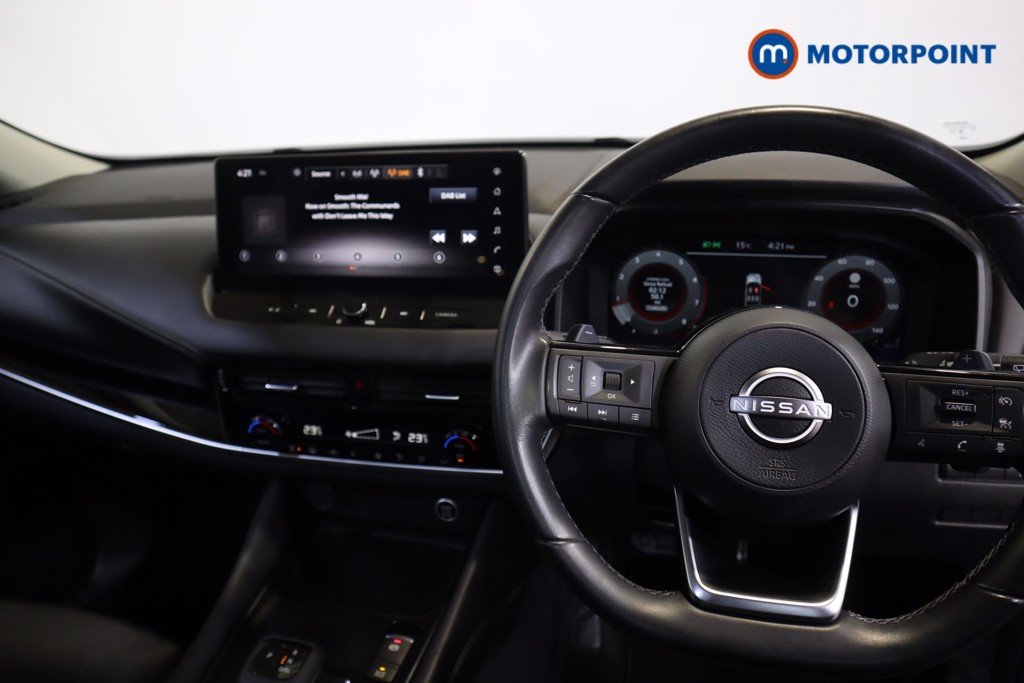 Nissan Qashqai N-Connecta Automatic Petrol SUV - Stock Number (1588711) - 1st supplementary image