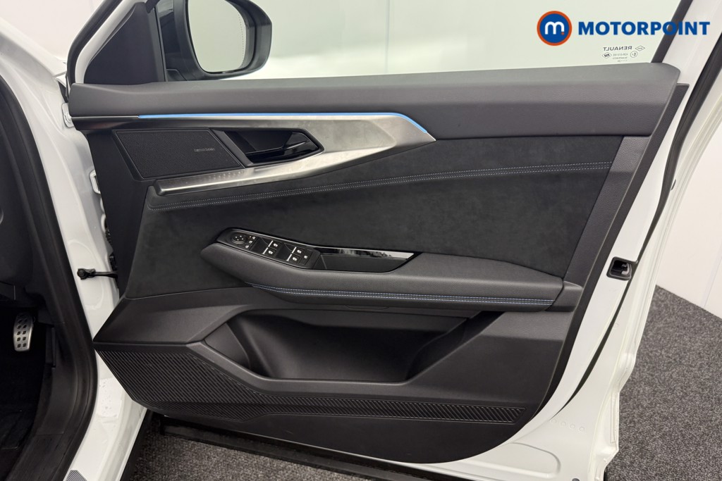 Renault Austral Iconic Esprit Alpine Automatic Petrol-Electric Hybrid SUV - Stock Number (1589275) - 15th supplementary image