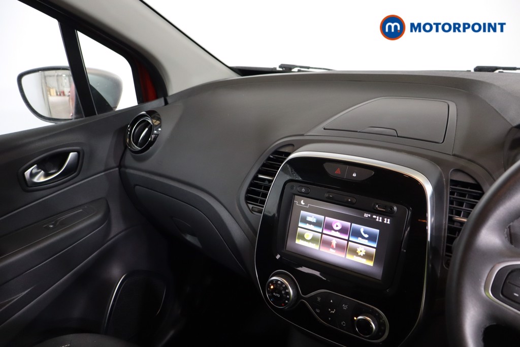 Renault Captur Iconic Manual Petrol SUV - Stock Number (1559033) - 3rd supplementary image