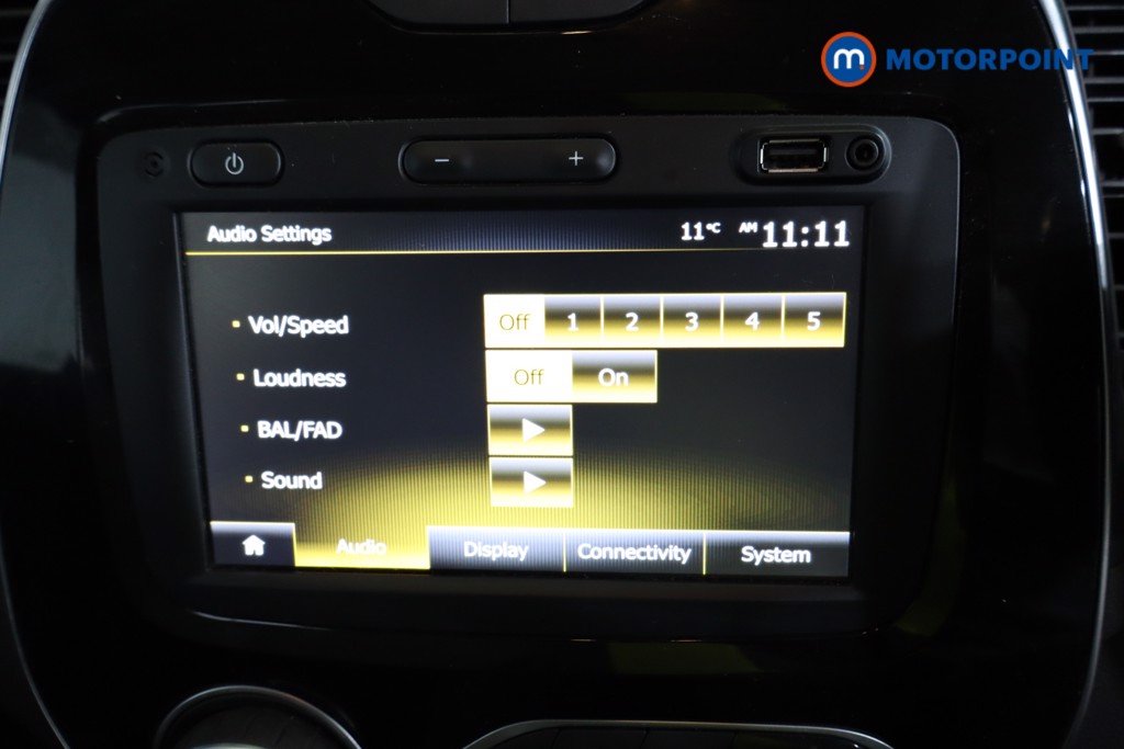 Renault Captur Iconic Manual Petrol SUV - Stock Number (1559033) - 10th supplementary image
