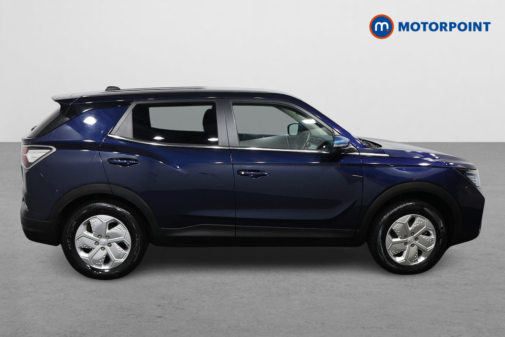 Ssangyong Korando Ultimate Automatic Electric SUV - Stock Number (1561072) - Drivers side