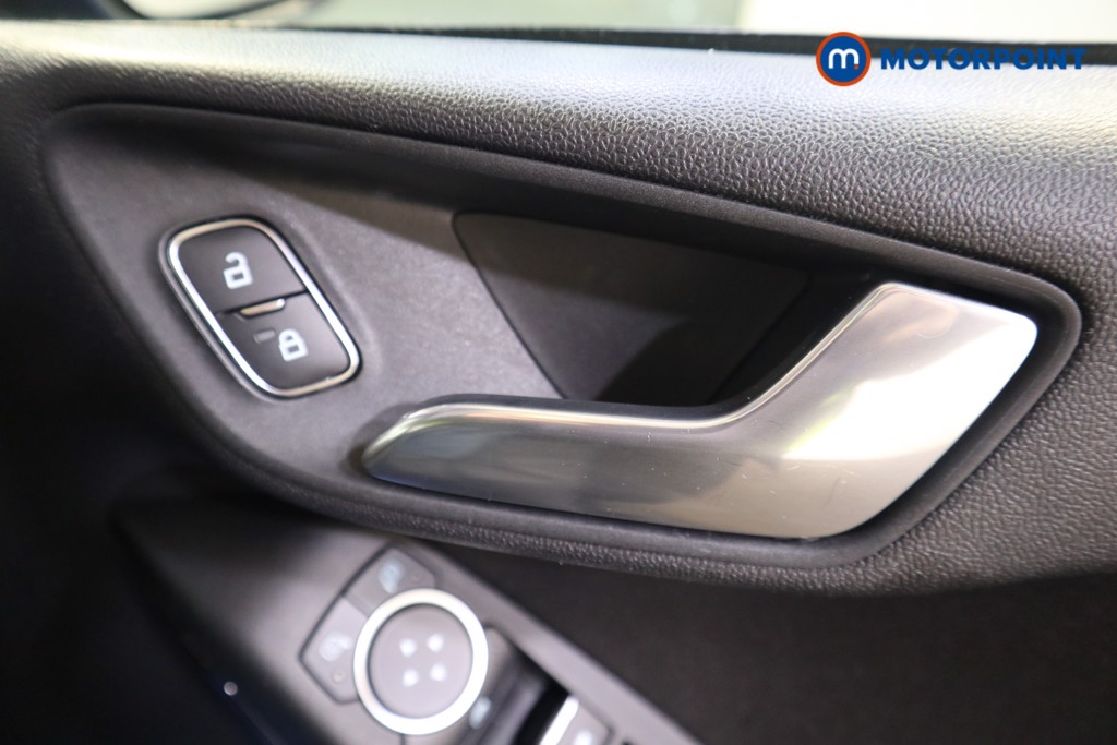 Ford Fiesta Trend Manual Petrol Hatchback - Stock Number (1563929) - 8th supplementary image