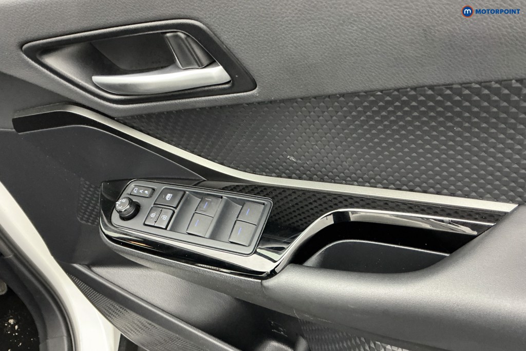 Toyota C-Hr Design Automatic Petrol-Electric Hybrid SUV - Stock Number (1566846) - 21st supplementary image