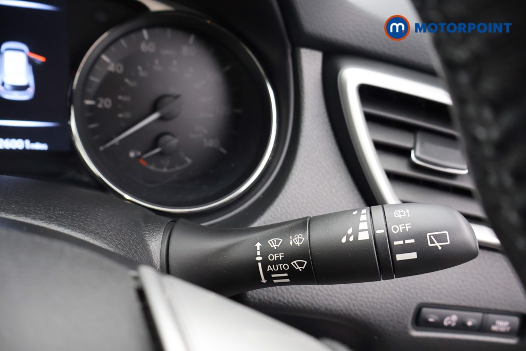 Nissan X-Trail Tekna Manual Diesel SUV - Stock Number (1568265) - 4th supplementary image