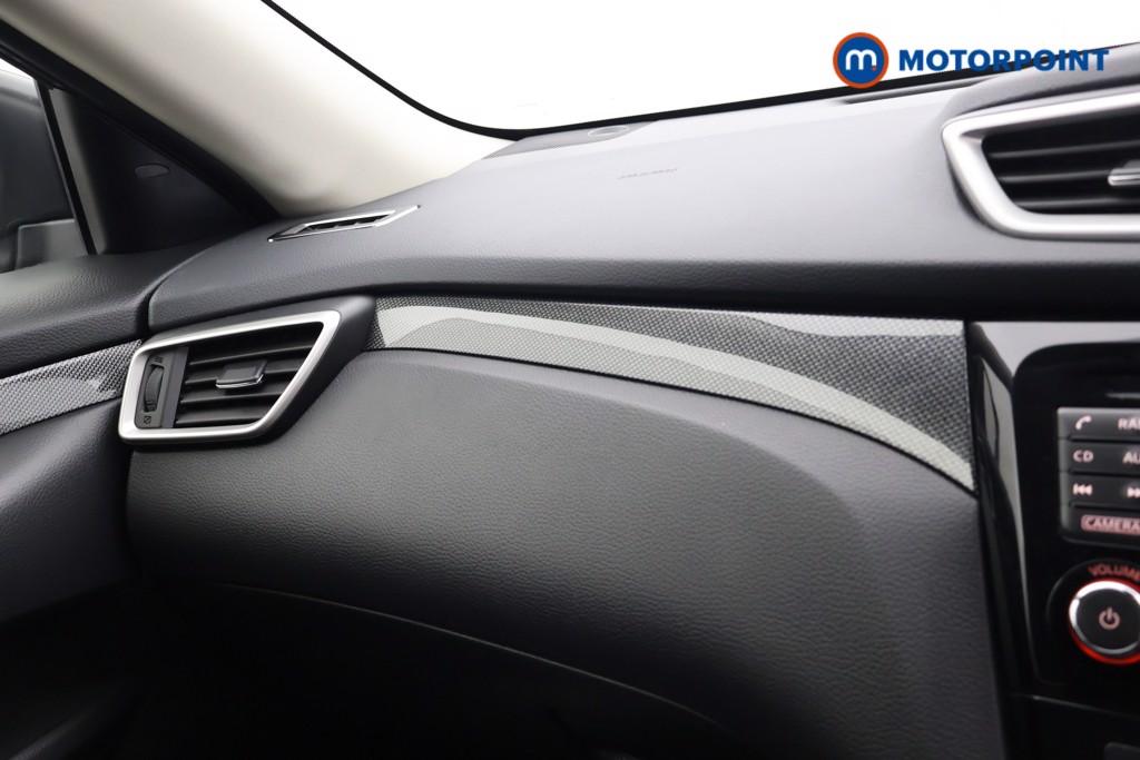 Nissan X-Trail Tekna Manual Diesel SUV - Stock Number (1568265) - 13th supplementary image