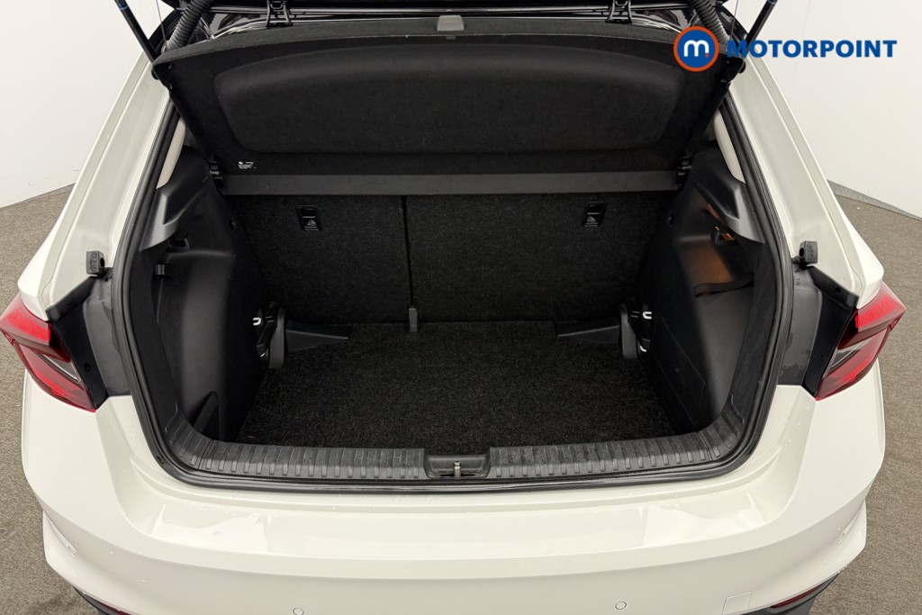 Skoda Fabia Colour Edition Manual Petrol Hatchback - Stock Number (1579562) - 5th supplementary image