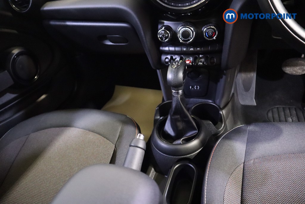 Mini Hatchback Cooper Automatic Petrol Hatchback - Stock Number (1580224) - 6th supplementary image