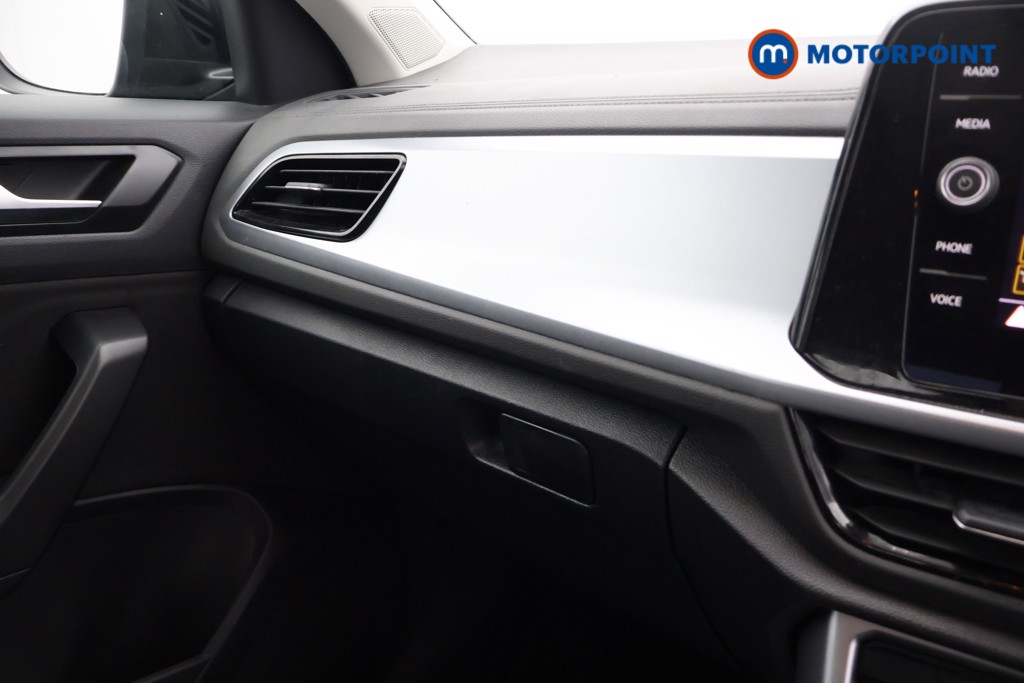 Volkswagen T-Roc Life Manual Petrol SUV - Stock Number (1580554) - 14th supplementary image