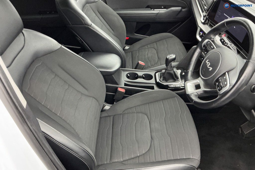 KIA Sportage Launch Edition Manual Petrol SUV - Stock Number (1580743) - 6th supplementary image