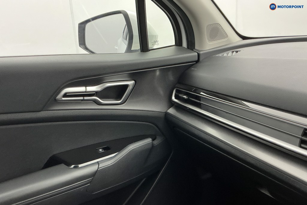 KIA Sportage Launch Edition Manual Petrol SUV - Stock Number (1580743) - 19th supplementary image