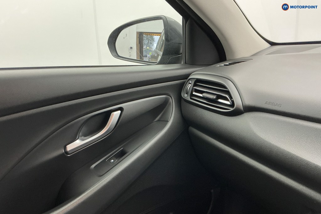 Hyundai I30 Premium Manual Petrol Estate - Stock Number (1580744) - 18th supplementary image