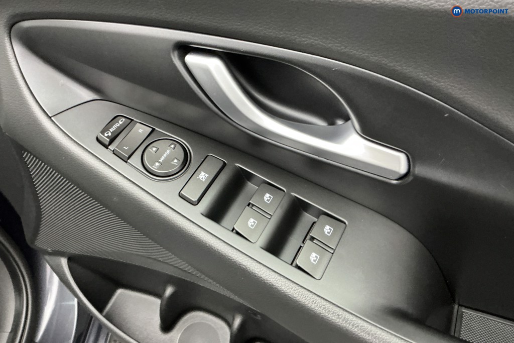 Hyundai I30 Premium Manual Petrol Estate - Stock Number (1580744) - 23rd supplementary image