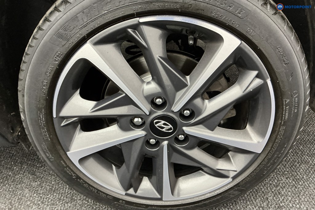 Hyundai I30 Premium Manual Petrol Estate - Stock Number (1580744) - 38th supplementary image