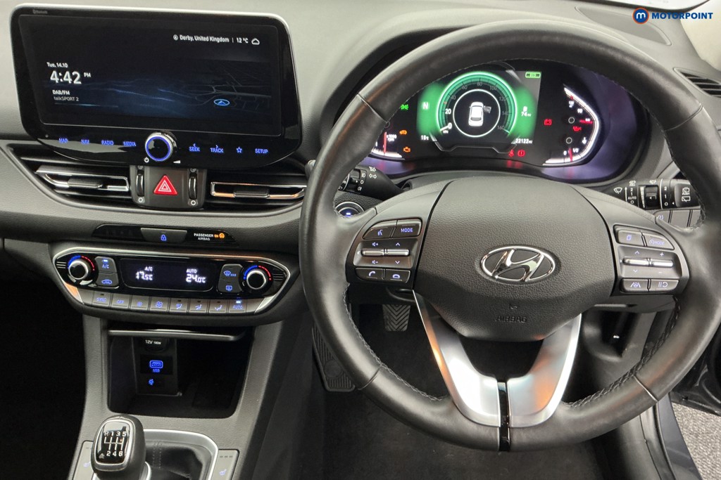 Hyundai I30 Premium Manual Petrol Estate - Stock Number (1580744) - 1st supplementary image