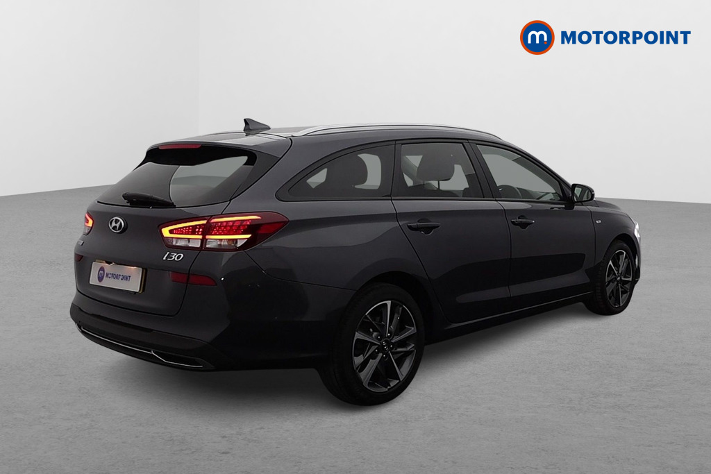 Hyundai I30 Premium Manual Petrol Estate - Stock Number (1580744) - Drivers side rear corner
