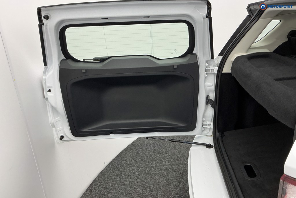 Ford Ecosport St-Line Automatic Petrol SUV - Stock Number (1580870) - 4th supplementary image