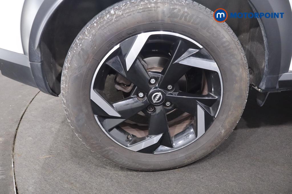 Nissan Juke N-Connecta Automatic Petrol SUV - Stock Number (1581334) - 22nd supplementary image
