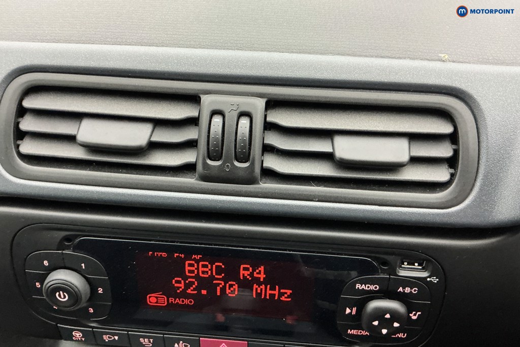 Fiat Panda Easy Manual Petrol Hatchback - Stock Number (1581781) - 16th supplementary image