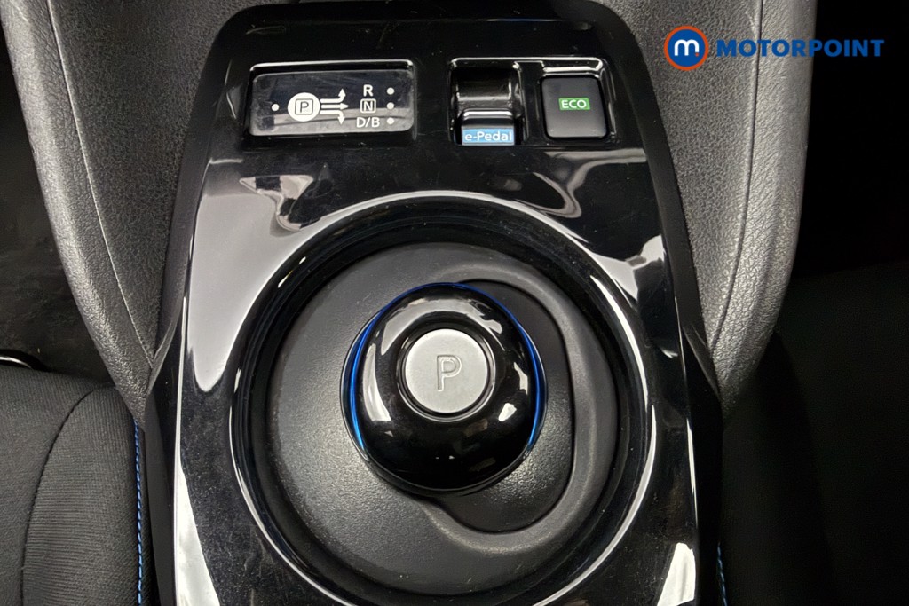 Nissan Leaf N-Connecta Automatic Electric Hatchback - Stock Number (1581939) - 7th supplementary image
