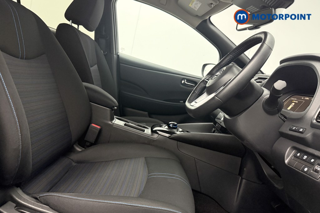 Nissan Leaf N-Connecta Automatic Electric Hatchback - Stock Number (1581939) - 8th supplementary image