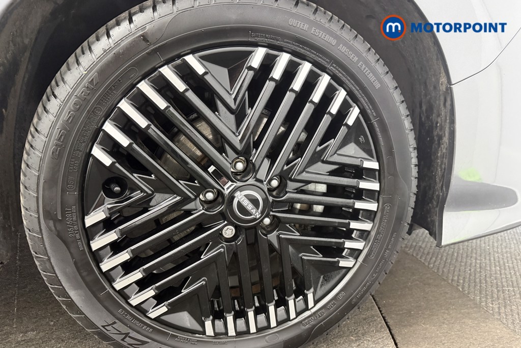 Nissan Leaf N-Connecta Automatic Electric Hatchback - Stock Number (1581939) - 11th supplementary image