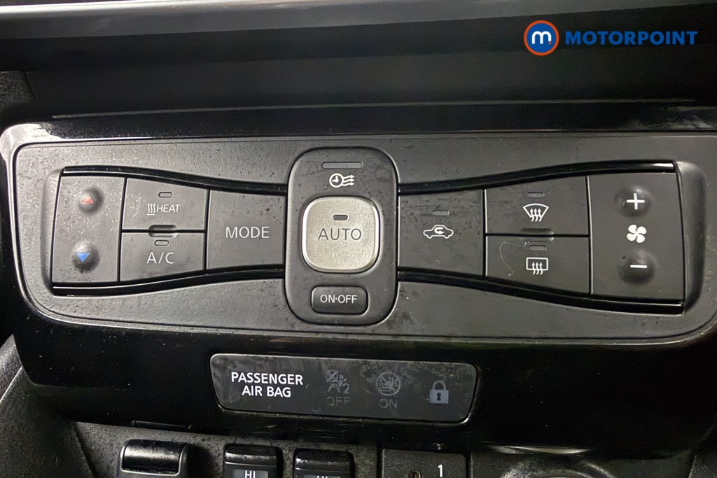 Nissan Leaf N-Connecta Automatic Electric Hatchback - Stock Number (1581939) - 16th supplementary image