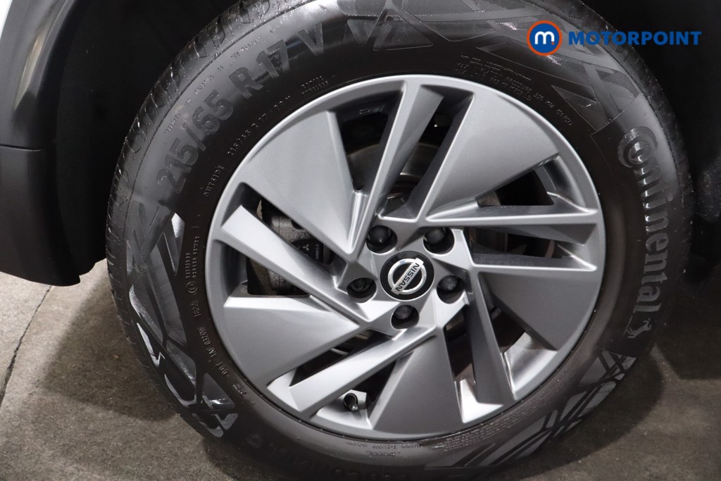 Nissan Qashqai Acenta Premium Manual Petrol SUV - Stock Number (1582813) - 9th supplementary image