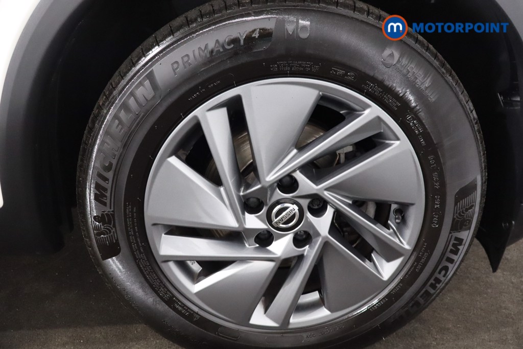 Nissan Qashqai Acenta Premium Manual Petrol SUV - Stock Number (1582813) - 10th supplementary image