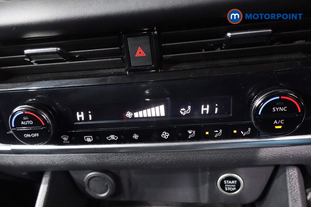 Nissan Qashqai Acenta Premium Manual Petrol SUV - Stock Number (1582813) - 16th supplementary image
