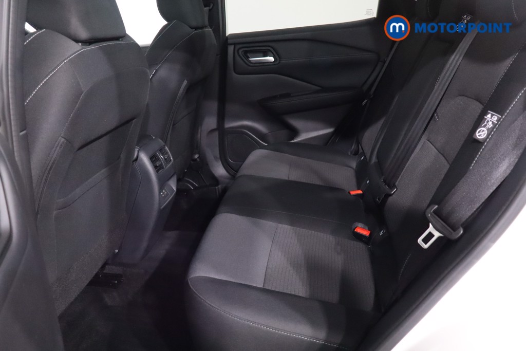 Nissan Qashqai N-Connecta Automatic Petrol-Electric Hybrid SUV - Stock Number (1582822) - 5th supplementary image