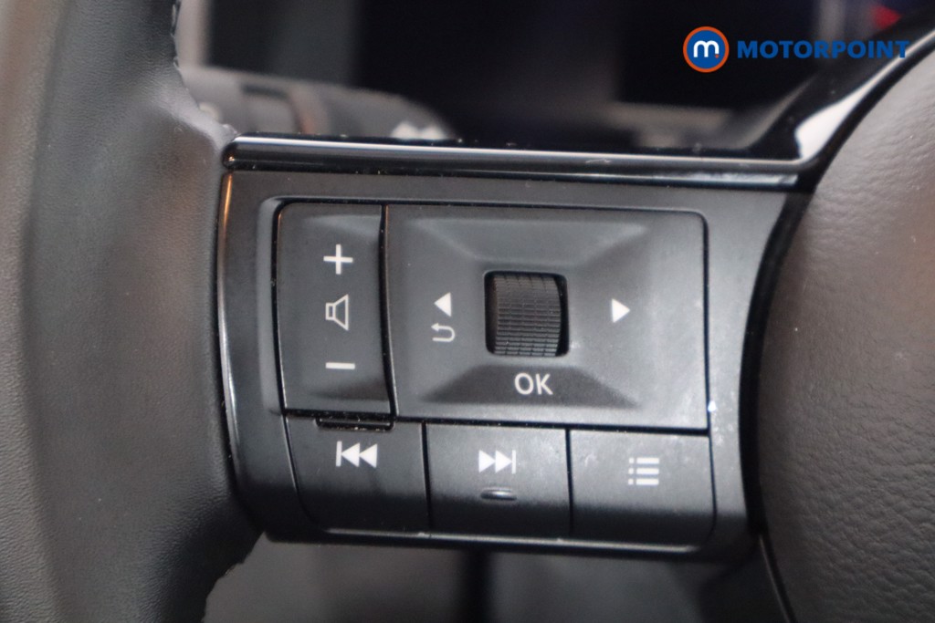 Nissan Qashqai N-Connecta Automatic Petrol-Electric Hybrid SUV - Stock Number (1582822) - 7th supplementary image