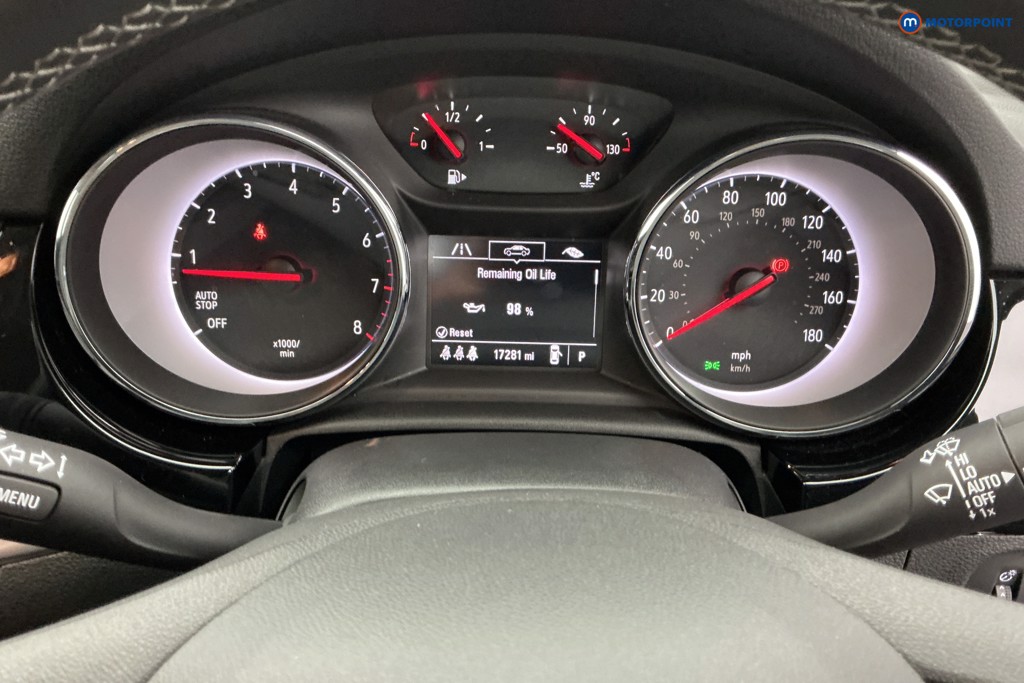 Vauxhall Astra Elite Automatic Petrol Hatchback - Stock Number (1583107) - 9th supplementary image