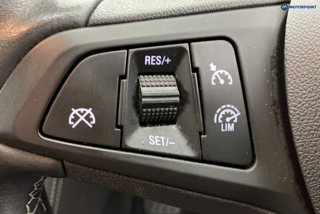 Vauxhall Astra Elite Automatic Petrol Hatchback - Stock Number (1583107) - 18th supplementary image