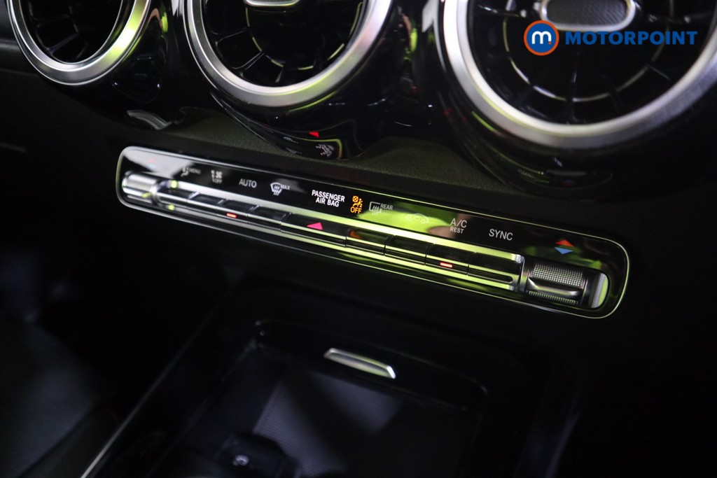 Mercedes-Benz GLB Amg Line Automatic Petrol SUV - Stock Number (1583554) - 7th supplementary image