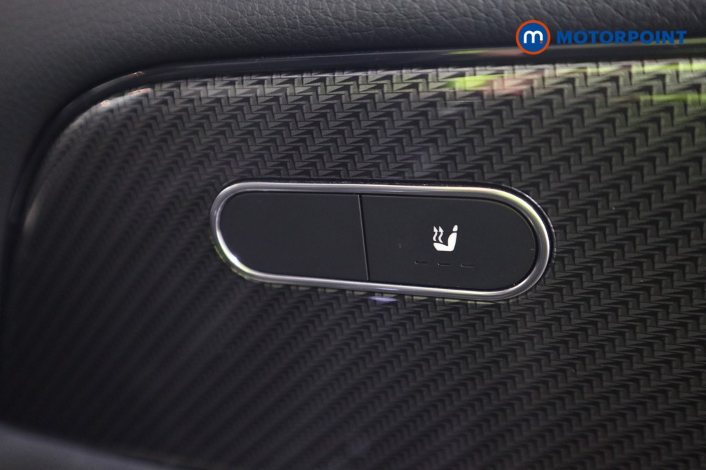 Mercedes-Benz GLB Amg Line Automatic Petrol SUV - Stock Number (1583554) - 14th supplementary image