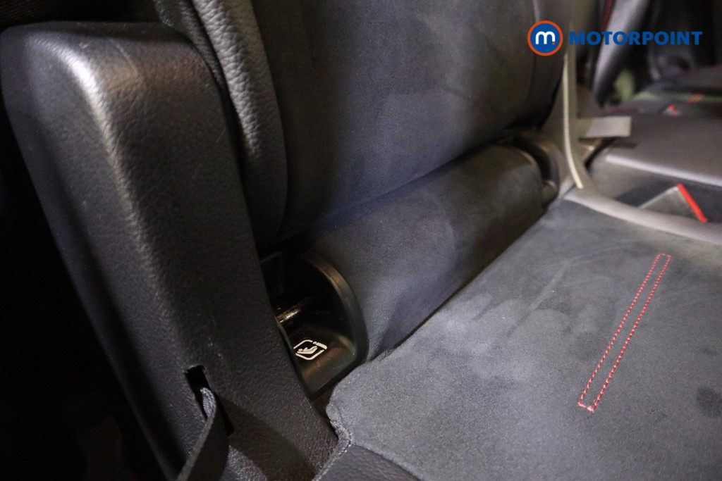 Mercedes-Benz GLB Amg Line Automatic Petrol SUV - Stock Number (1583554) - 18th supplementary image