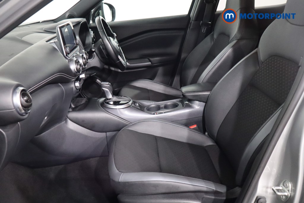 Nissan Juke N-Connecta Automatic Petrol SUV - Stock Number (1583856) - 4th supplementary image