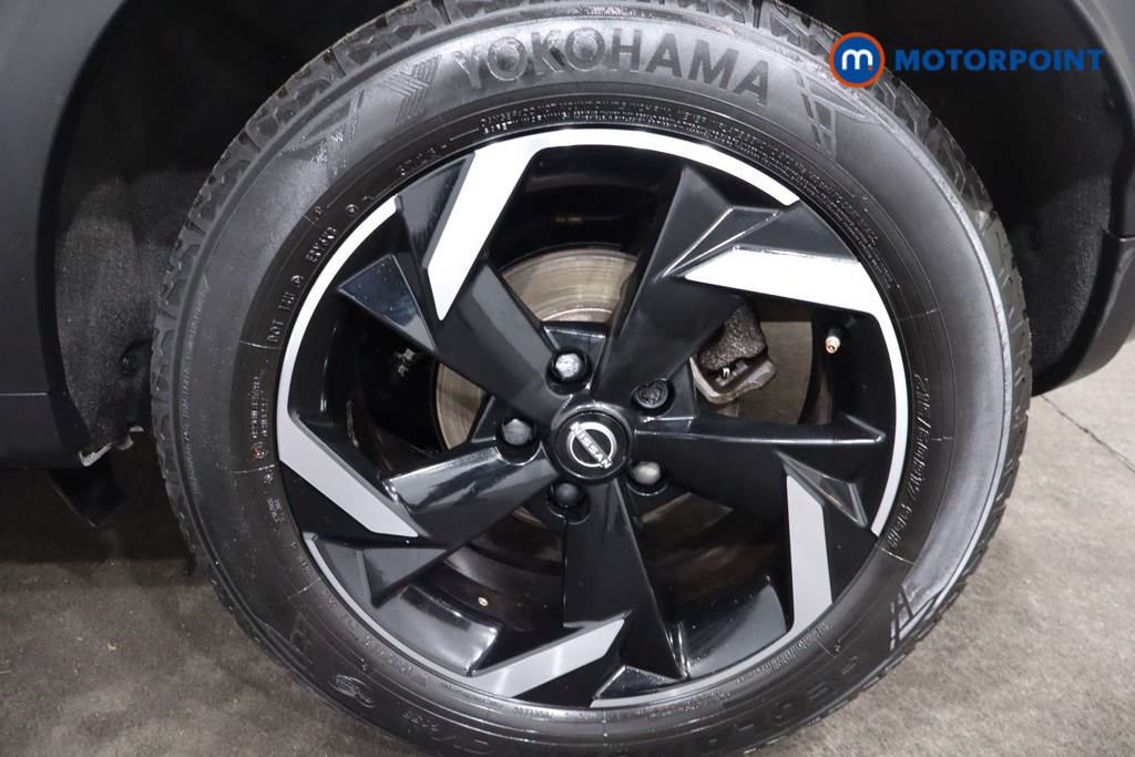 Nissan Juke N-Connecta Automatic Petrol SUV - Stock Number (1583856) - 12th supplementary image