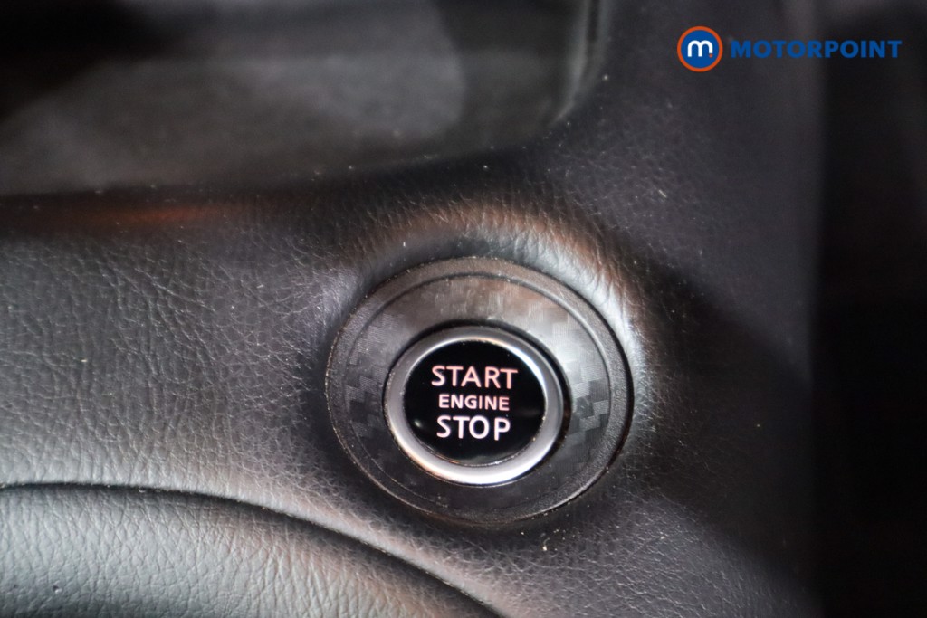 Nissan Juke N-Connecta Automatic Petrol SUV - Stock Number (1583856) - 13th supplementary image