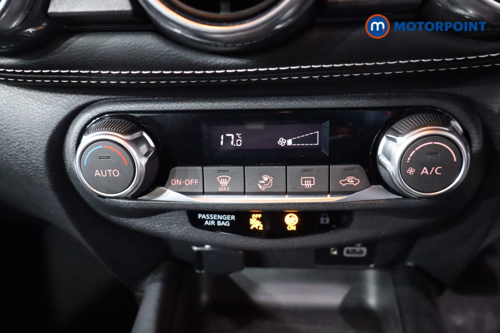 Nissan Juke N-Connecta Automatic Petrol SUV - Stock Number (1583856) - 16th supplementary image