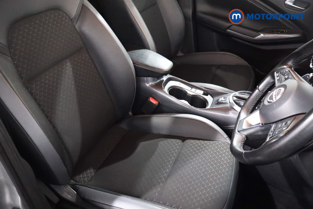 Nissan Juke N-Connecta Automatic Petrol SUV - Stock Number (1583856) - 23rd supplementary image