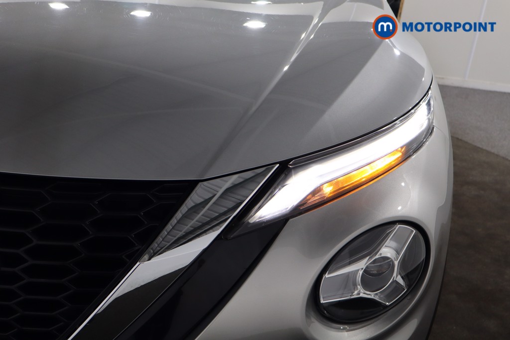 Nissan Juke N-Connecta Automatic Petrol SUV - Stock Number (1583856) - 26th supplementary image