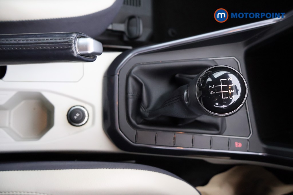 Volkswagen Polo Beats Manual Petrol Hatchback - Stock Number (1583965) - 10th supplementary image
