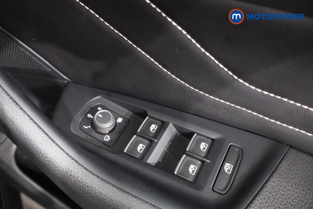 Volkswagen Arteon R-Line Automatic Petrol Hatchback - Stock Number (1584354) - 14th supplementary image