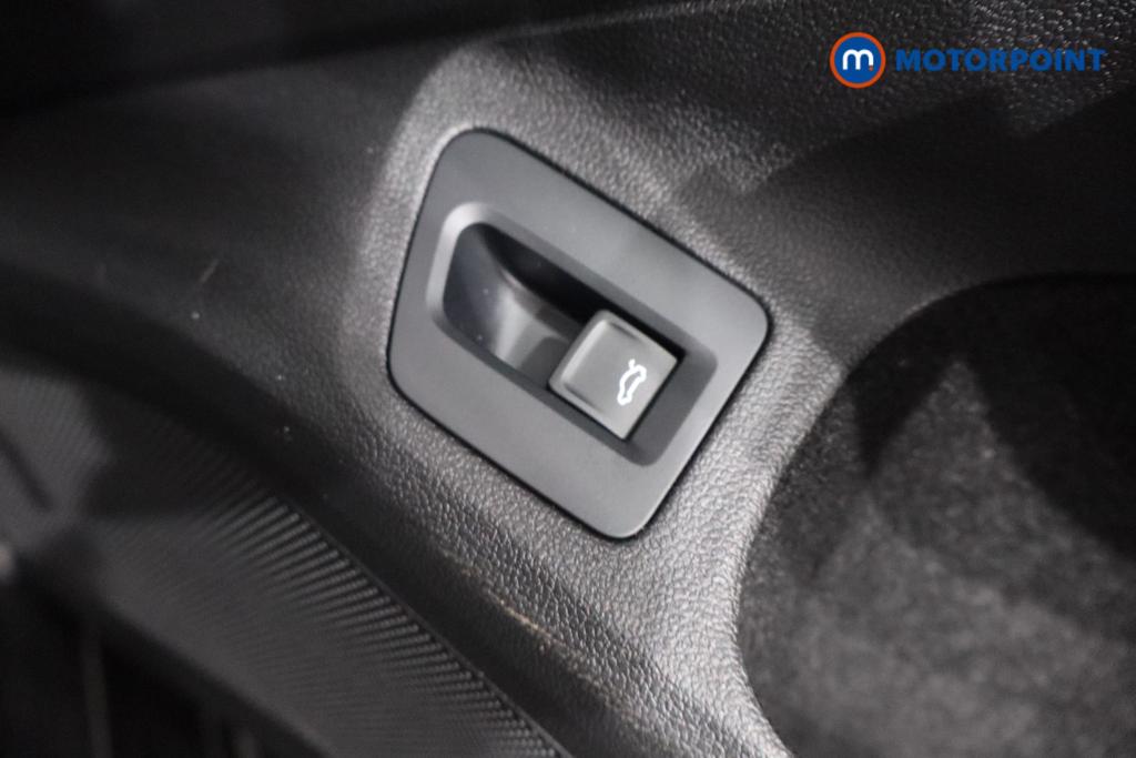 Volkswagen Arteon R-Line Automatic Petrol Hatchback - Stock Number (1584354) - 15th supplementary image