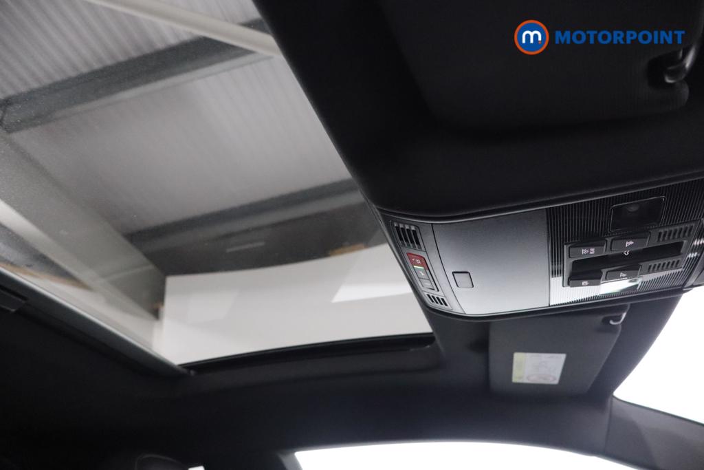 Volkswagen Arteon R-Line Automatic Petrol Hatchback - Stock Number (1584354) - 16th supplementary image