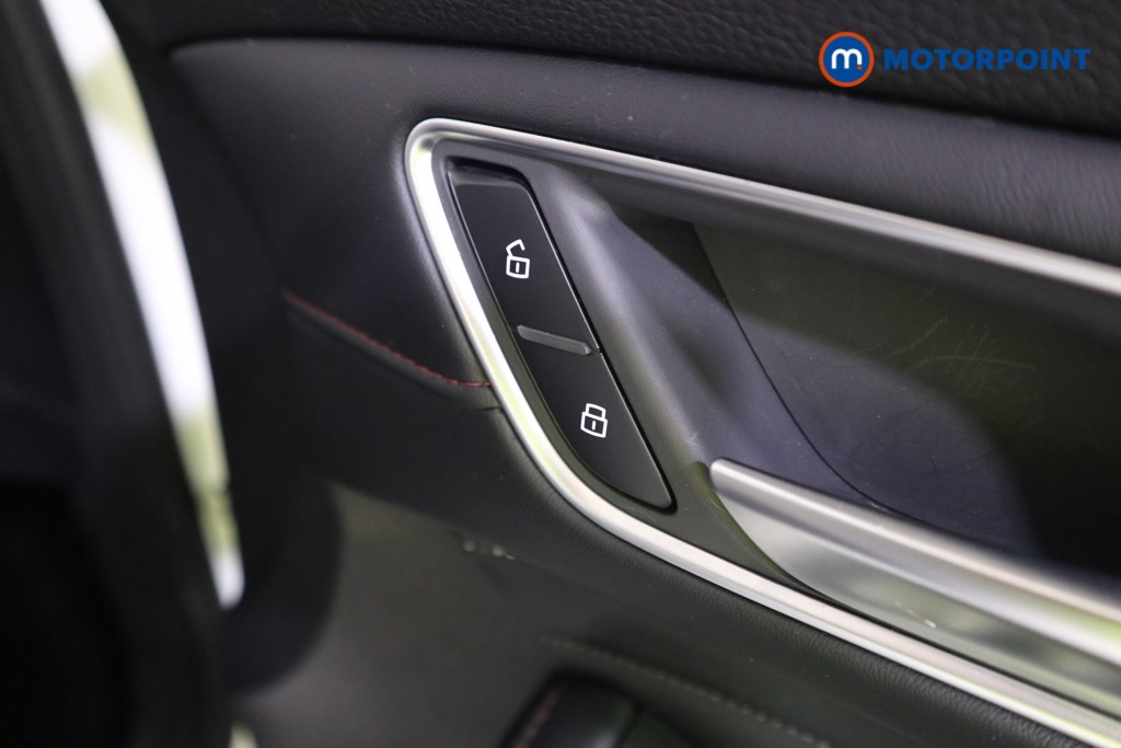 Mg Motor Uk HS Exclusive Manual Petrol SUV - Stock Number (1584765) - 11th supplementary image