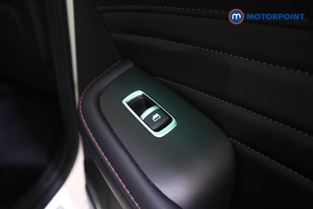 Mg Motor Uk HS Exclusive Manual Petrol SUV - Stock Number (1584765) - 19th supplementary image