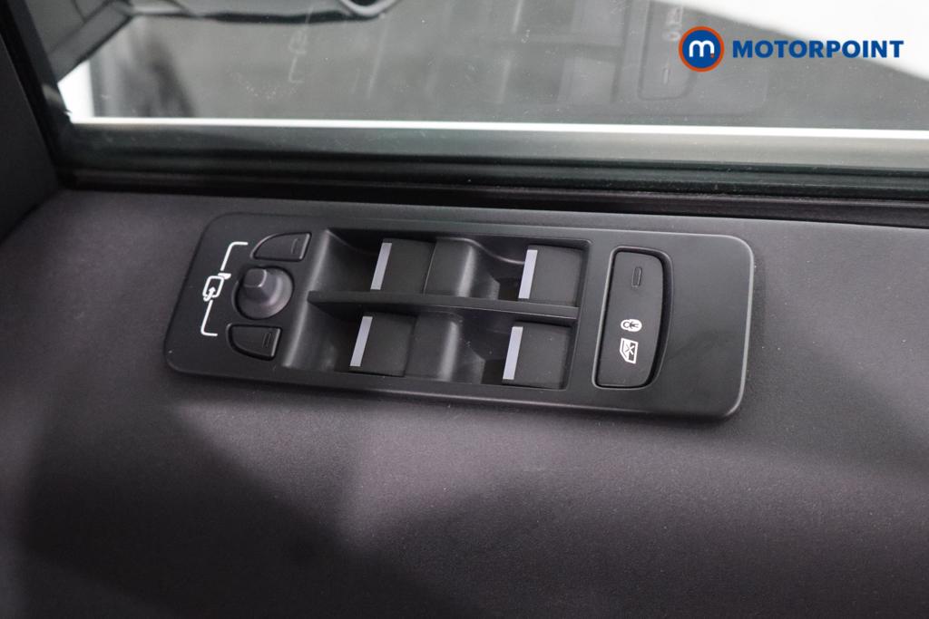 Land Rover Discovery Sport SE Automatic Diesel SUV - Stock Number (1584818) - 2nd supplementary image