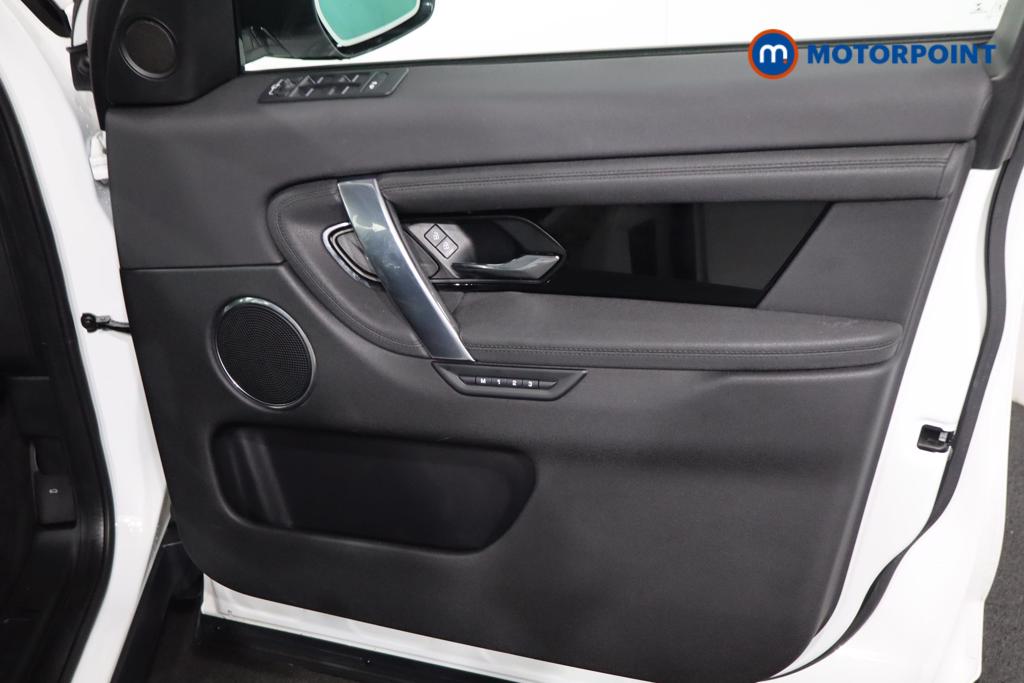 Land Rover Discovery Sport SE Automatic Diesel SUV - Stock Number (1584818) - 1st supplementary image